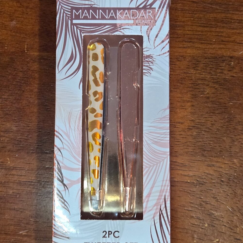 Manna Kadar Beauty 2pc Tweezer Set
